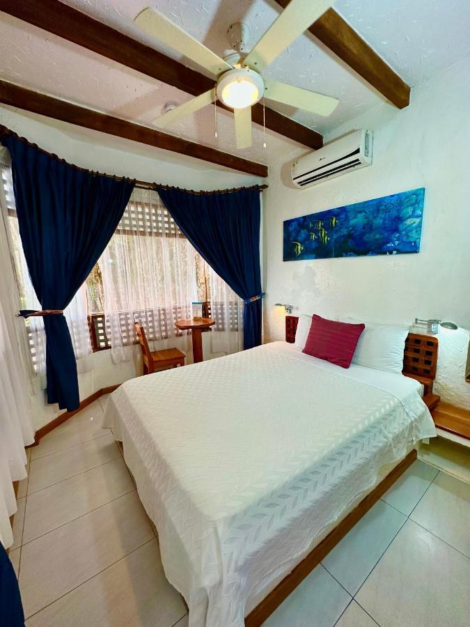 Hotel Silberstein Puerto Ayora  Kültér fotó