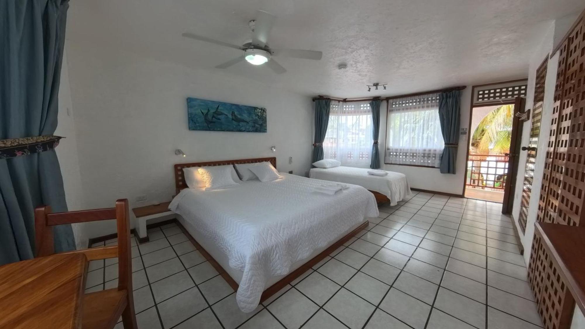Hotel Silberstein Puerto Ayora  Kültér fotó